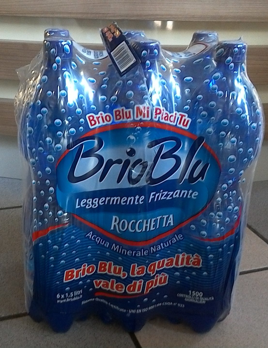Acqua Minerale Leggermente Frizzante Brio Blu Rocchetta - 6